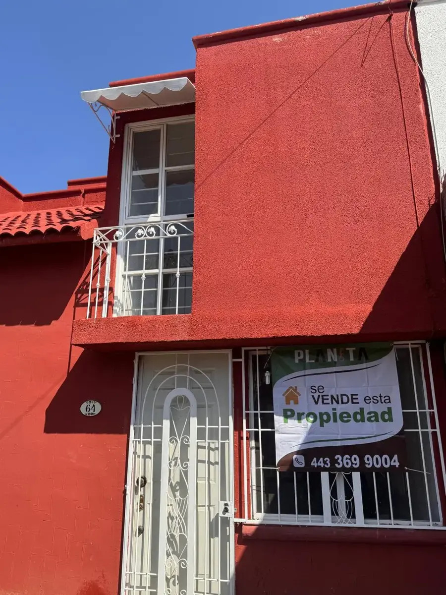 Casa San José Itzicuaro $1,349,000 T. 81 m² 67 m² Const.  C-0427 D/D 